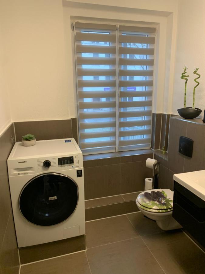 40 Qm Appartment Parkplatz, Balkon,Netflix, Prime Chemnitz Exterior photo